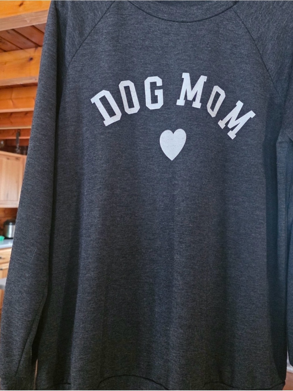 DOG MOM Heart Pullover Sweatshirt - Dark Charcoal